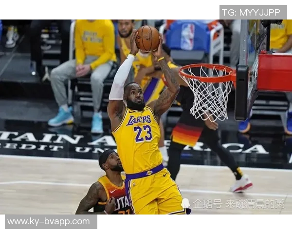 布威砍下赛季新高26分展现突破能力基德称赞其传球精准