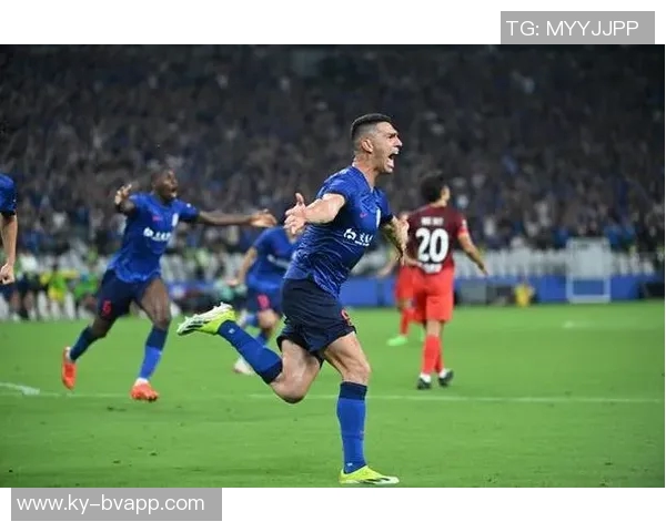 勒沃库森与马赛争夺里奥阿维前锋安德烈路易斯的转会机会