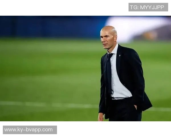 齐达内上任后与皇马队长深入交流强调教练应为球员服务