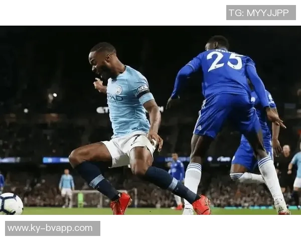 利兹主帅批评曼城战术安排称其虽不违规但违背公平竞争精神