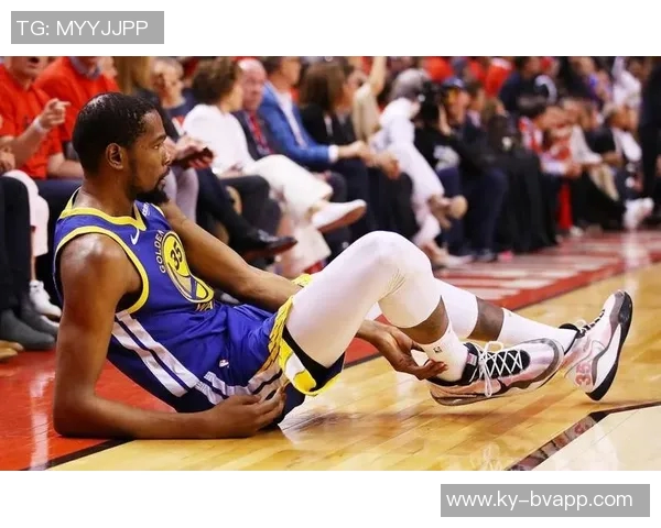 杜兰特分享感悟：摔倒瞬间让我意识到岁月的无情与身体的变化